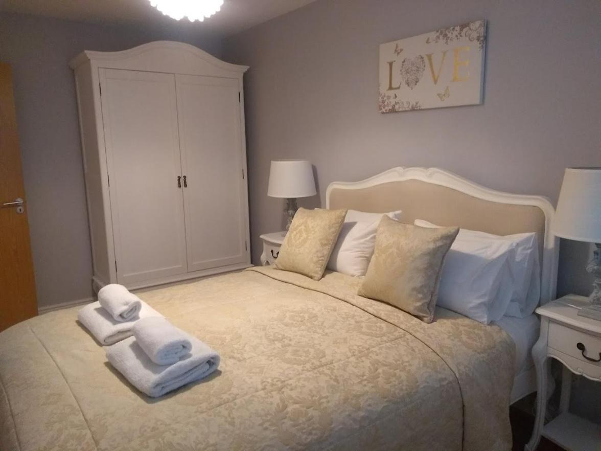 Three Bedroom By Beautiful Park Apartamento